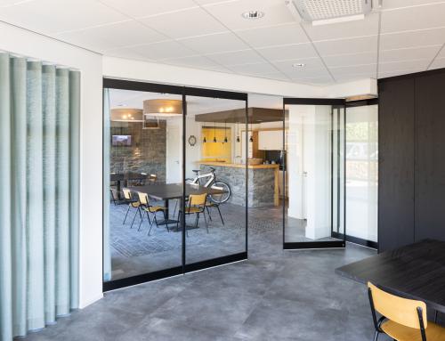BREEDVELD G10k glaswand met kader